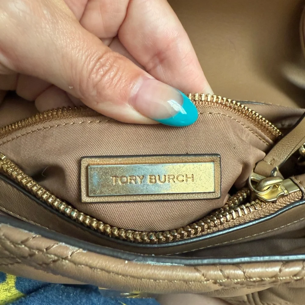 Tory Burch FLEMING SOFT GLAZED SMALL CONVERTIBLE SHOULDER - Picture 4 of 5